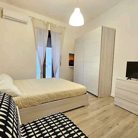 Nocelle Neapol